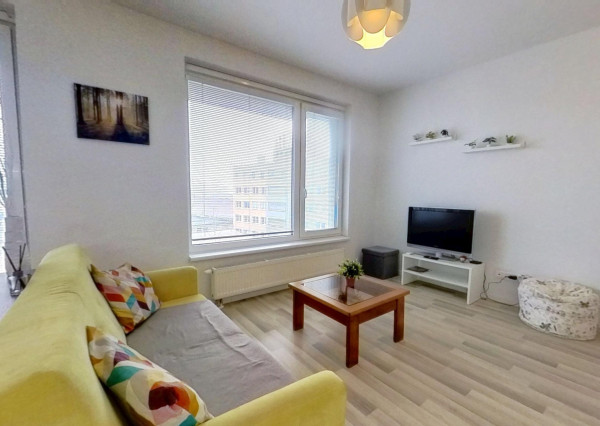 Klimatizovaný 2i byt s balkónom v novostavbe z r. 2020, Jarabinky