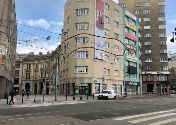 Na predaj 4-izbový a zariadený byt v Starom Meste