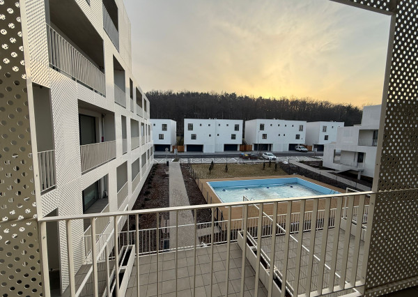 Na prenájom zariadený 2-izbový byt v novostavbe Agáty , Dúbravka