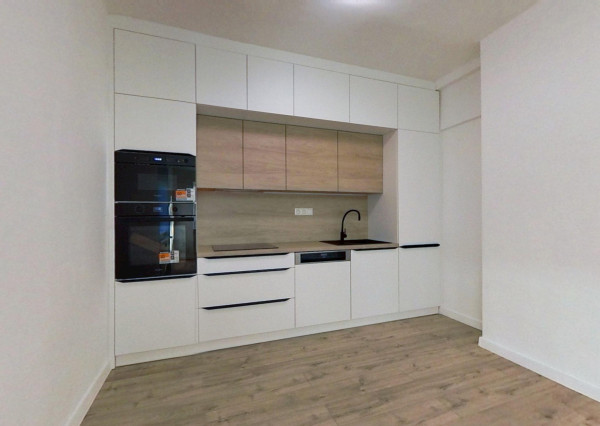 Priestranný 4 izbový byt, po kompletnej rekonštrukcii z r. 2026, Americká ul.