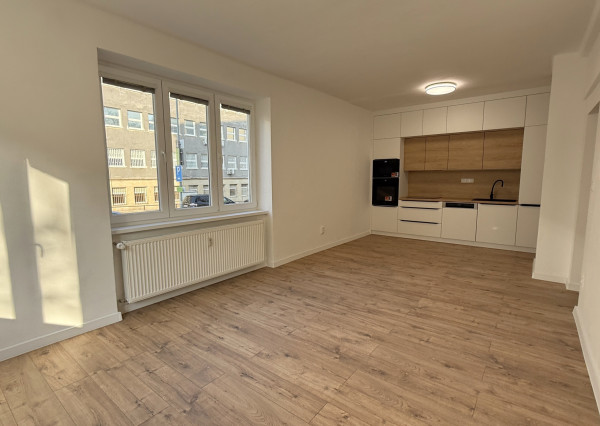 Priestranný 4 izbový byt, po kompletnej rekonštrukcii z r. 2026, Americká ul.