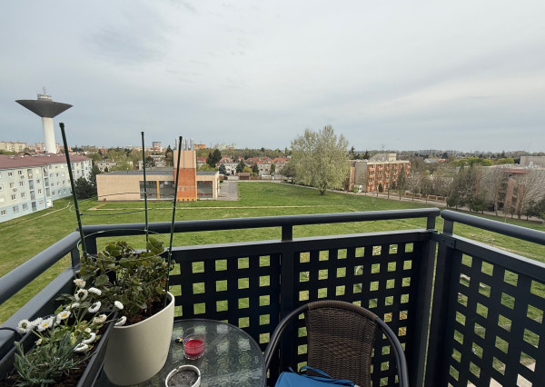 Moderný klimatizovaný 2-izbový byt s balkónom, novostavba 2019, parkovacie miesto