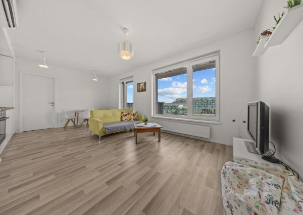 Klimatizovaný 2i byt s balkónom v novostavbe z r. 2020, Jarabinky