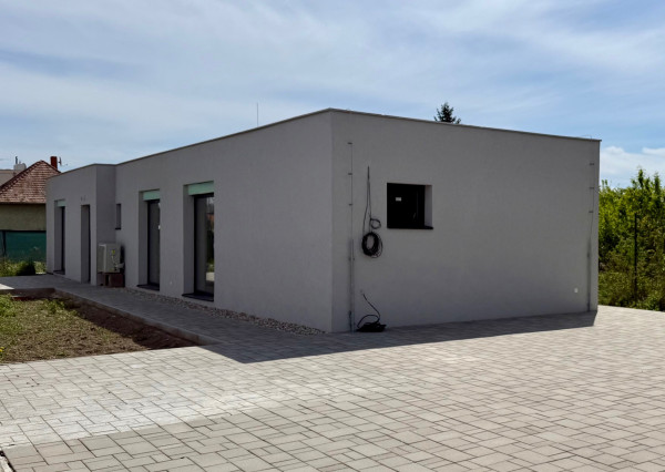 Novostavba - 4 izbový, samostatne stojaci bungalov blízko Bratislavy