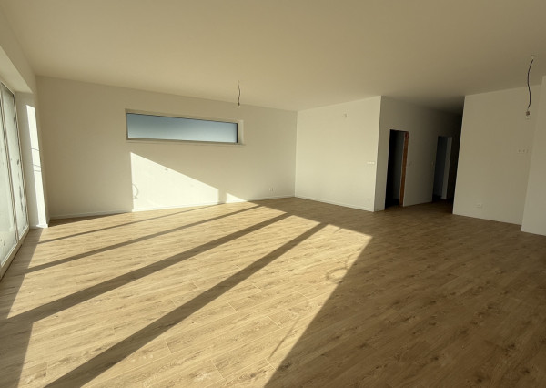 Moderný 5-izbový rodinný dom so záhradou a terasou, Orechová Potôň