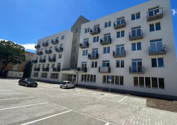 Na prenájom 2-izbový byt s balkónom, Kpt. Nálepku - Liptovský Mikuláš