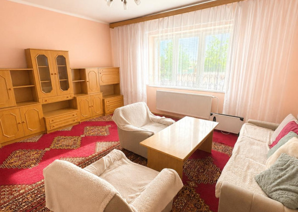 Starší rodinný dom po čiastočnej rekonštrukcii, pozemok 555 m2