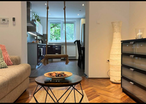 Tichý 2-izbový byt pri Dulovom námestí, PET-FRIENDLY!