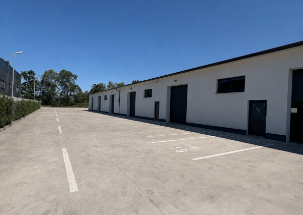 PRENÁJOM MODERNEJ HALY 200m² V UZAVRETOM AREÁLI – ROVINKA