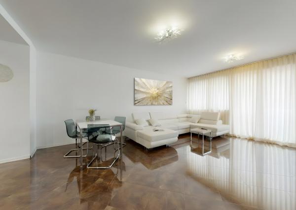 Elegantný  2-izbový apartmán v srdci Piešťan | 75,40 m² | Loggia | Nadštandardné materiály | Spoločenská strešná terasa