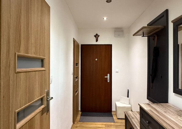 Kompletne zrekonštruovaný byt s dvoma balkónmi v top lokalite