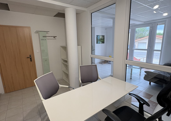 Prenájom kancelárie v centre Rovinky
