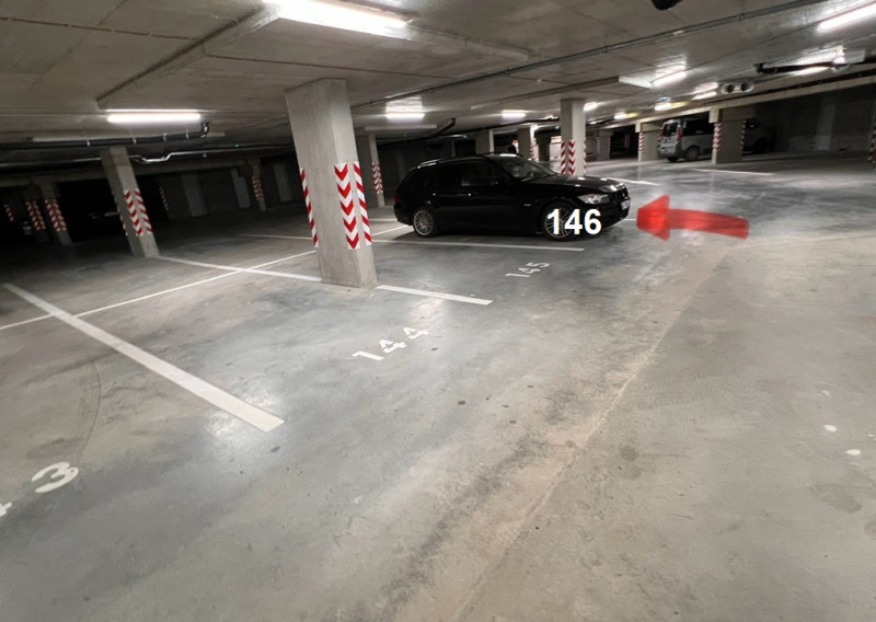 Prenájom parkovacieho státia v garáži Eduarda Wenzla, Rača - fotografia 1