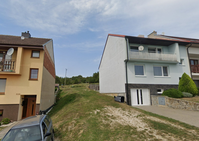 Stavebný pozemok 797 m2 v obci Strání - ČR - fotografia 1
