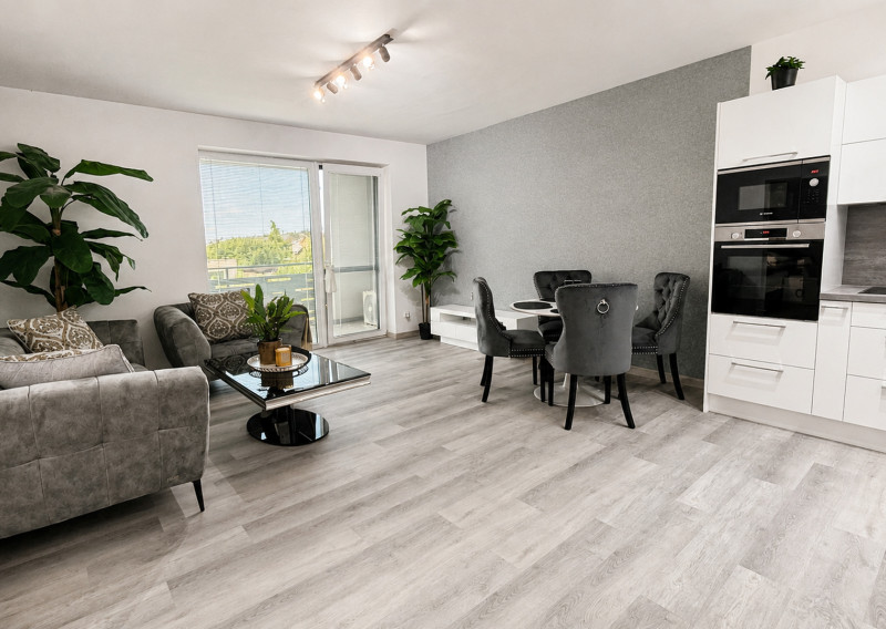 Nadštandardný, klimatizovaný 3i byt v novostavbe z r. 2026, terasa 10 m2, 1 x parkovanie - fotografia 3